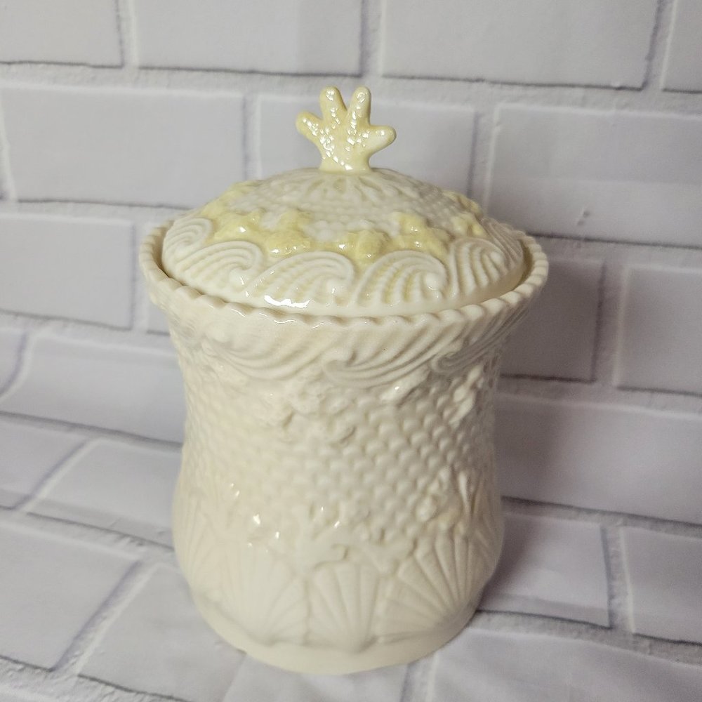 Irish Belleek Sea Shell Biscuit Jar Vintage Coastal Cottagecore 6th Mark
